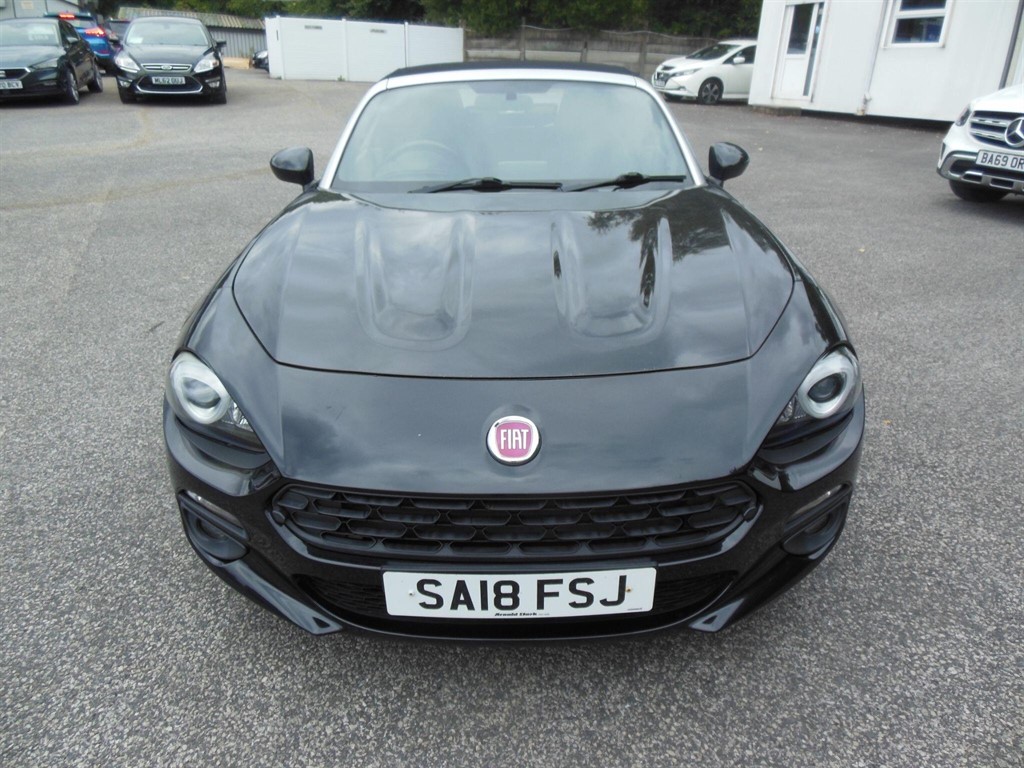 Fiat 124 Spider-5