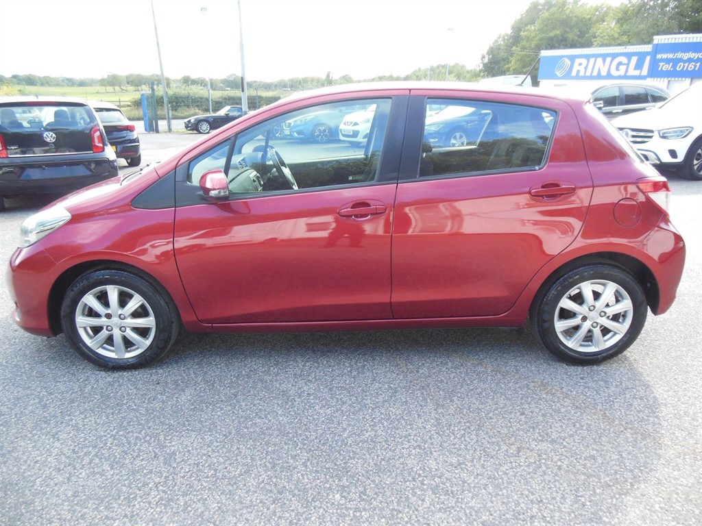 Toyota Yaris-4